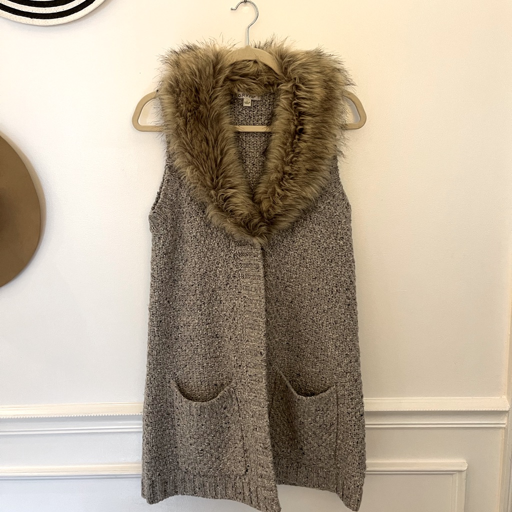 Orvis Long Sweater Vest With Faux Fur Collar